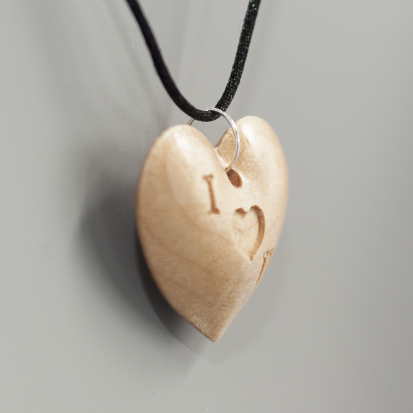 I (heart) U Necklace