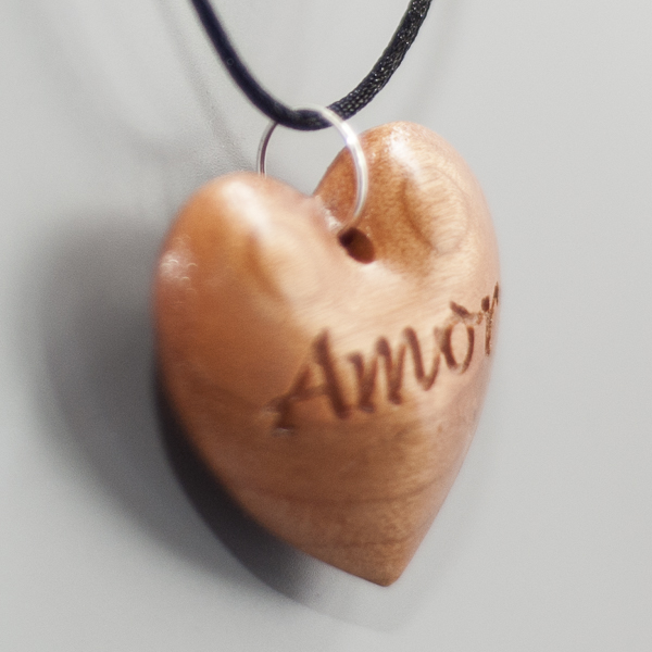 Amor Necklace